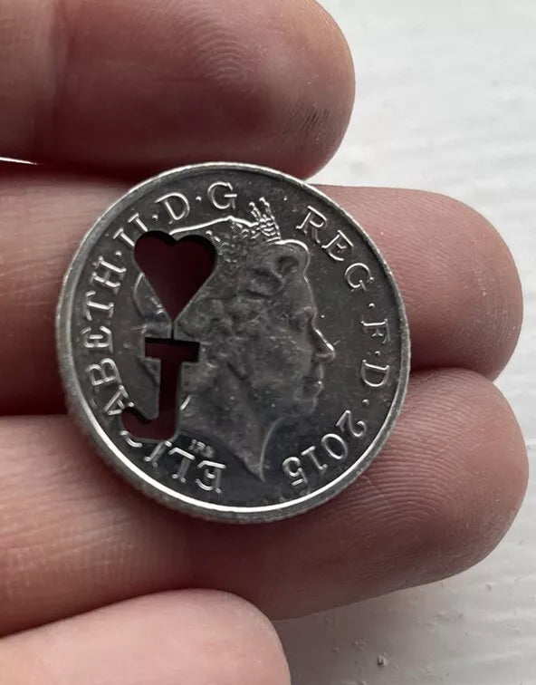NEW CUT OUT 10p COIN MAGIC TRICK / MENTAL MAGIC