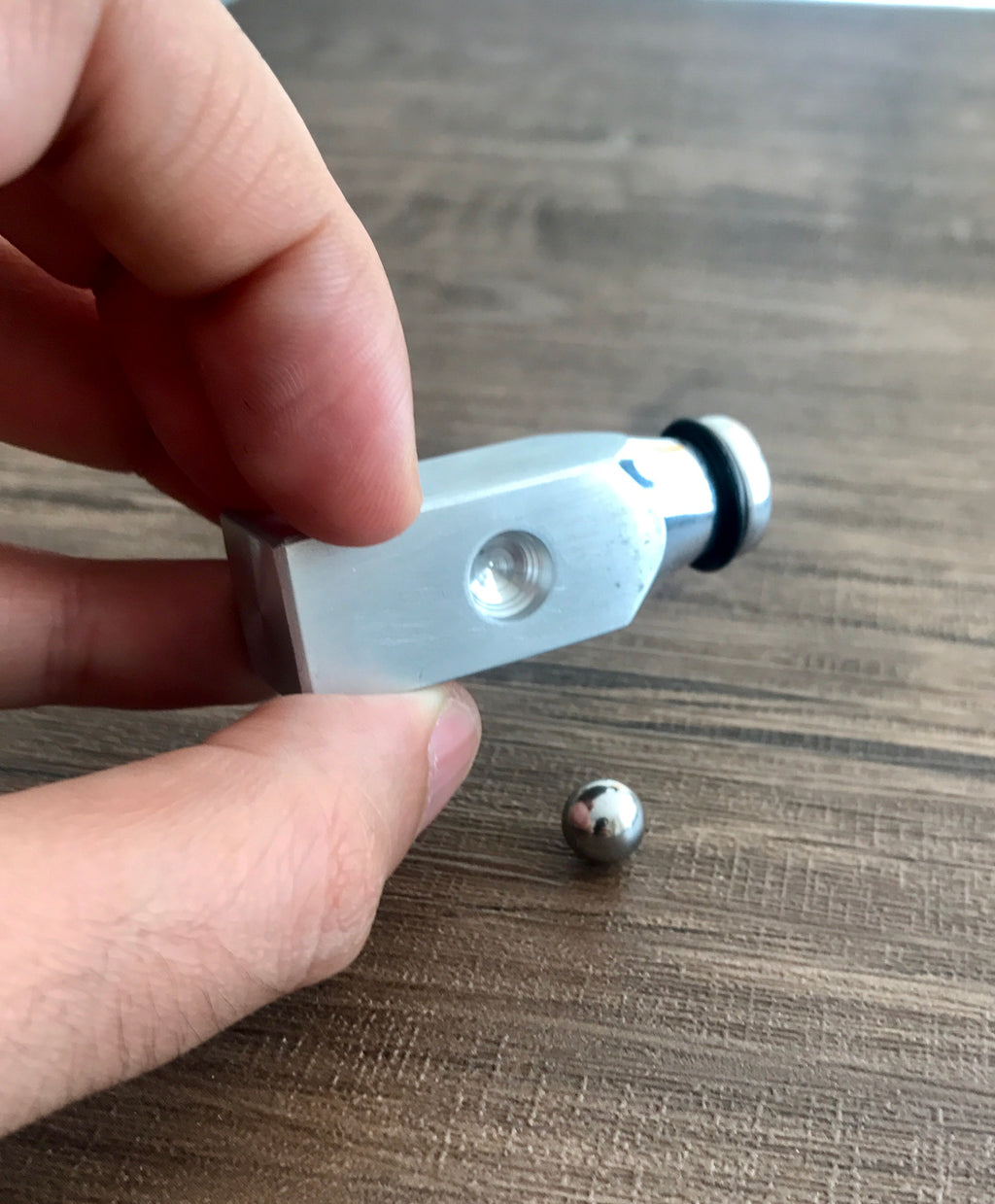 Magic Drop it Pro. Close up Magic trick - Amazing Magic Drop Out Trick